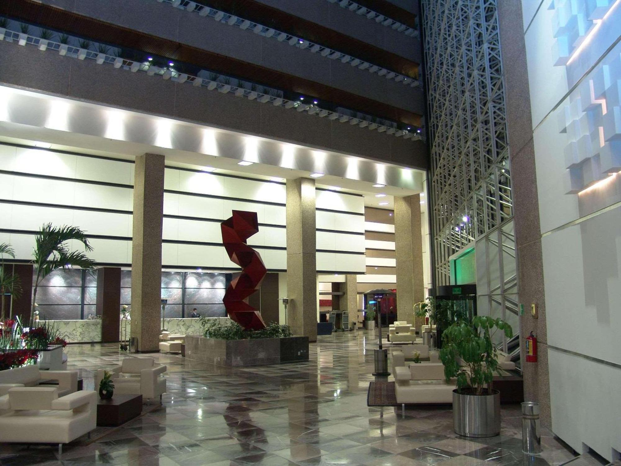Radisson Paraiso Hotel Ciudad de México Exteriér fotografie Lobby