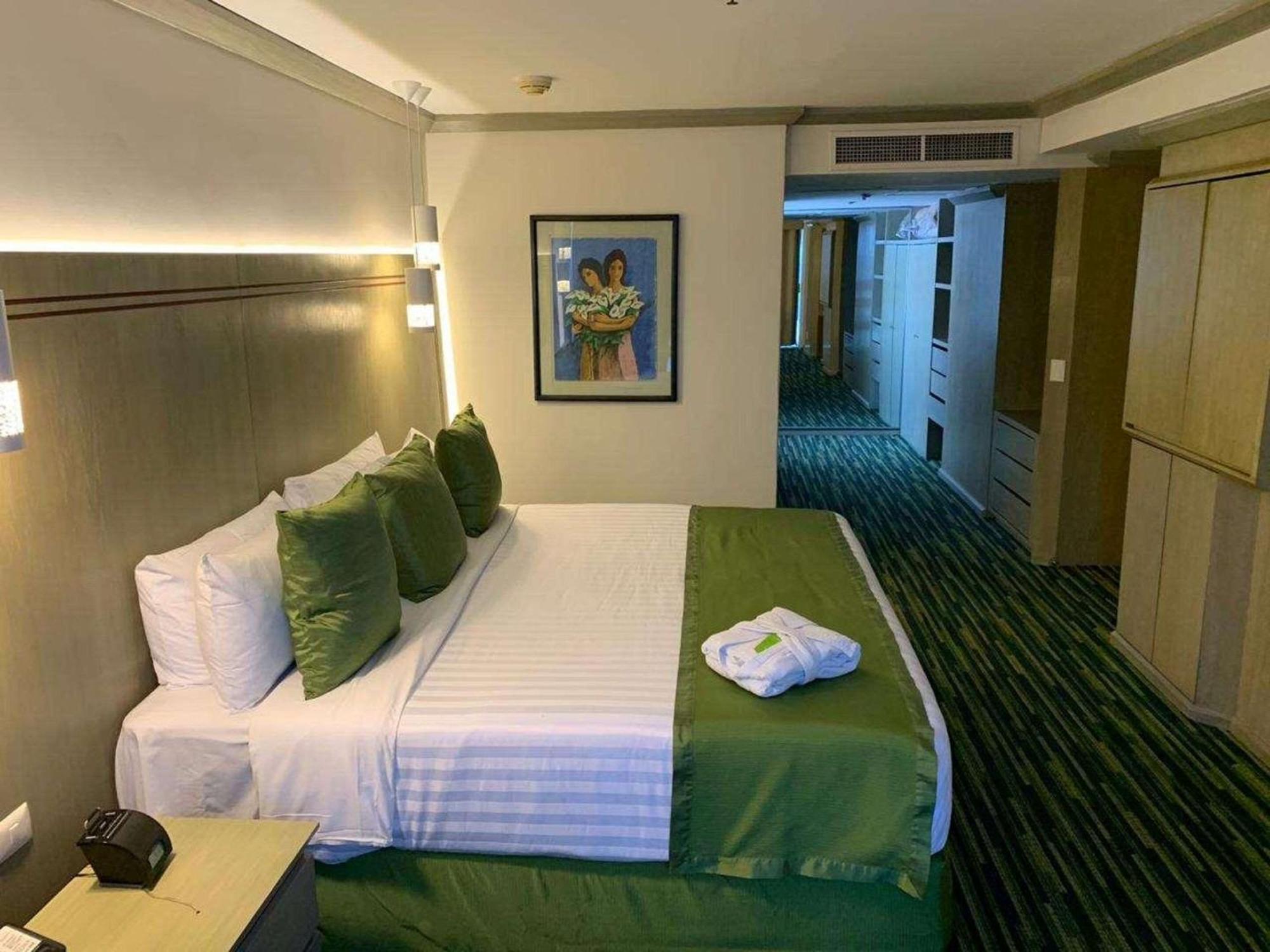 Radisson Paraiso Hotel Ciudad de México Exteriér fotografie A room at the hotel