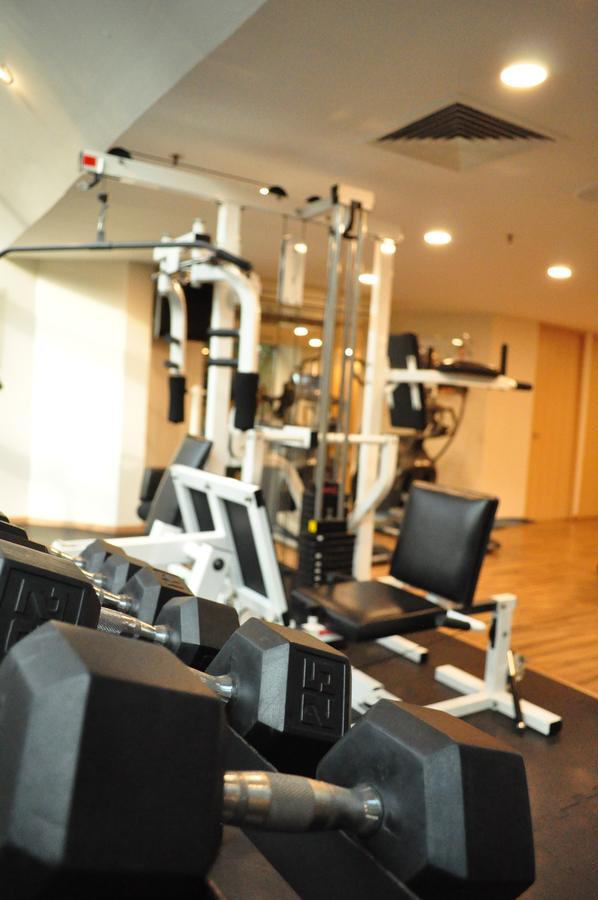 Radisson Paraiso Hotel Ciudad de México Exteriér fotografie A gym at a hotel